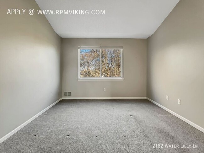 Building Photo - 3br 2.5ba 2cg ~ Security Deposit Free Alte...