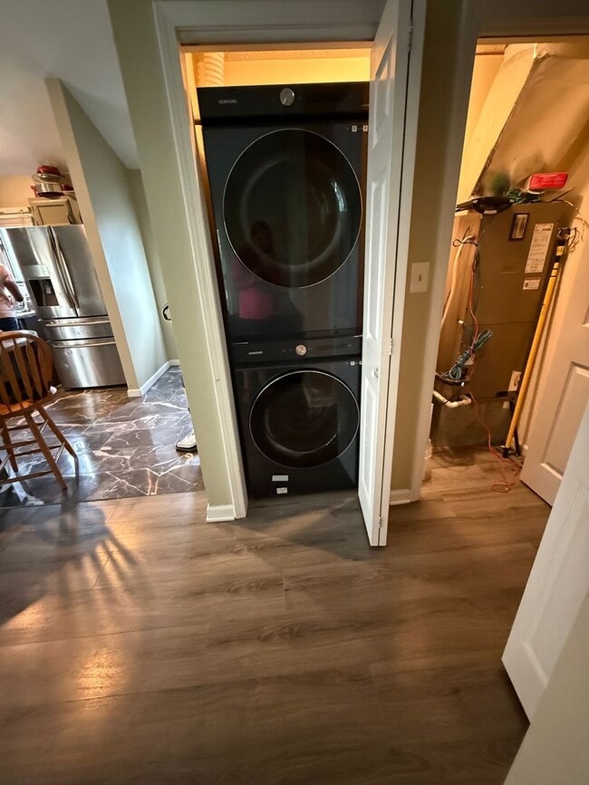 Building Photo - Furnished 2-Bedroom Condo at Eagle Pointe