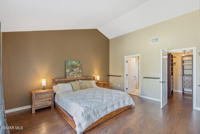 Building Photo - 6317 Gitana Ave