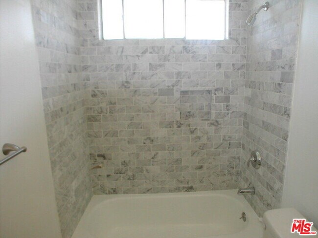 Building Photo - 1326 Ridgeley Dr