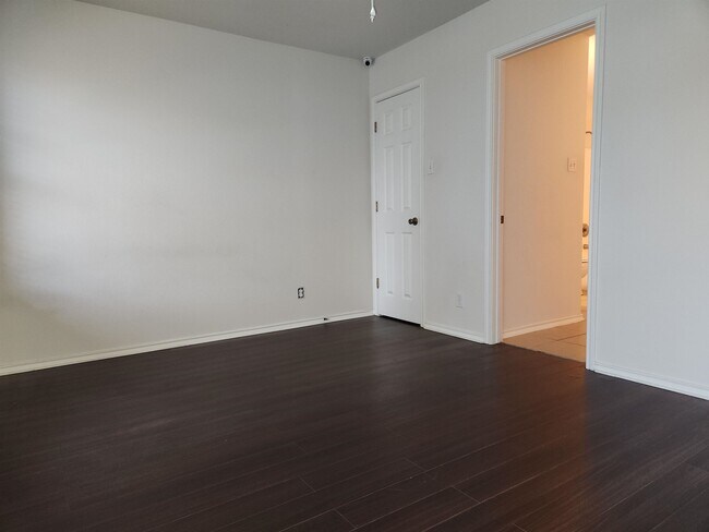 Building Photo - 1701 Port Lavaca St