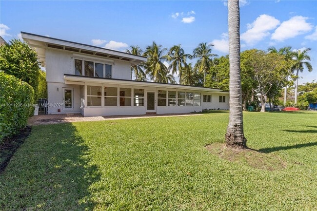 Building Photo - 4 Harbor Point