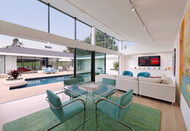 Building Photo - 1988 Inverness Ln