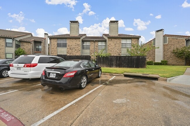 Building Photo - 14800 Enterprise Dr