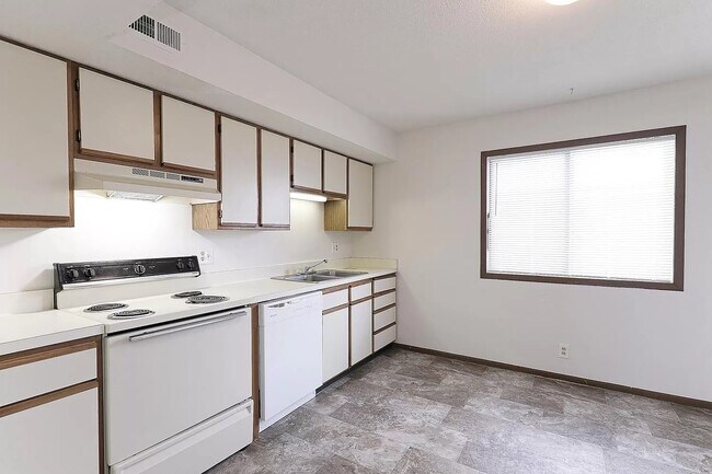 Building Photo - 4106 Baldwin Ave