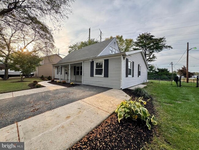 Building Photo - 73 Garland Ln