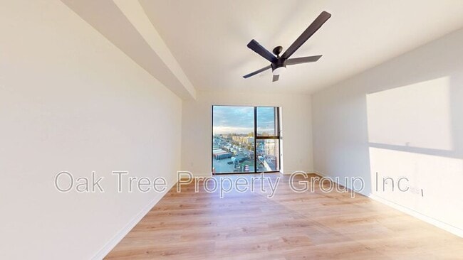 Building Photo - 532 Union St