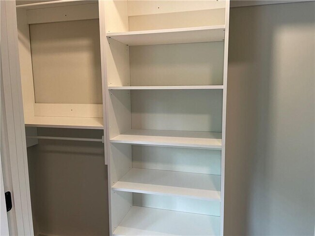 Building Photo - 47 Matilda St