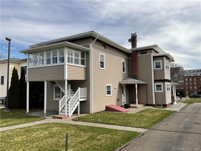 Building Photo - 61 S Main St