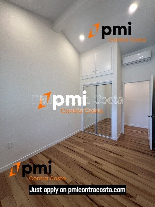 Building Photo - 1173 Las Juntas Way