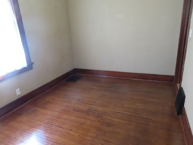 Building Photo - 1114 Rockhill St