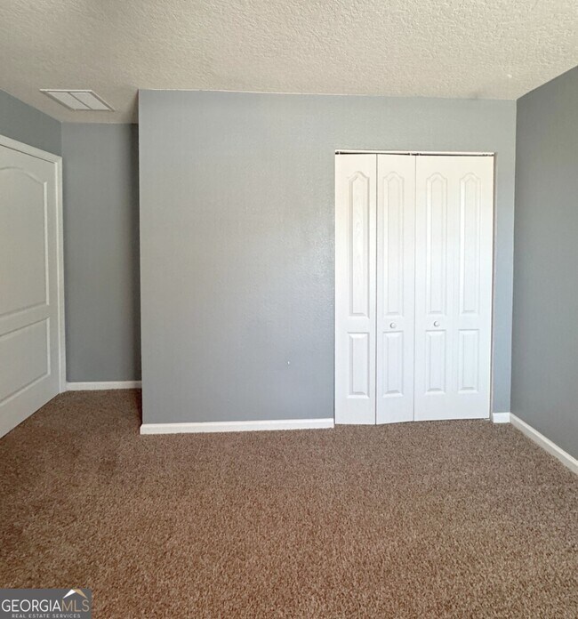 Building Photo - 164 Ashwood Cir