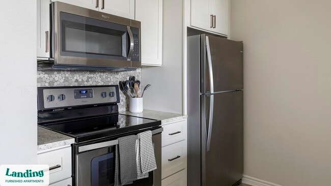 Building Photo - 6101 N Riverside Dr