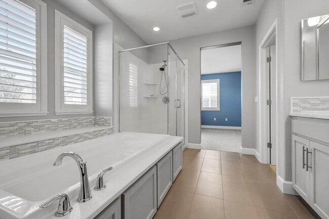 Building Photo - Stunning 4 Bedroom in the Dunes - Available for showings March 2nd