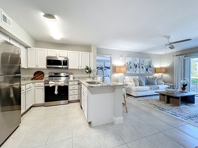 Building Photo - Meri Palm Bay