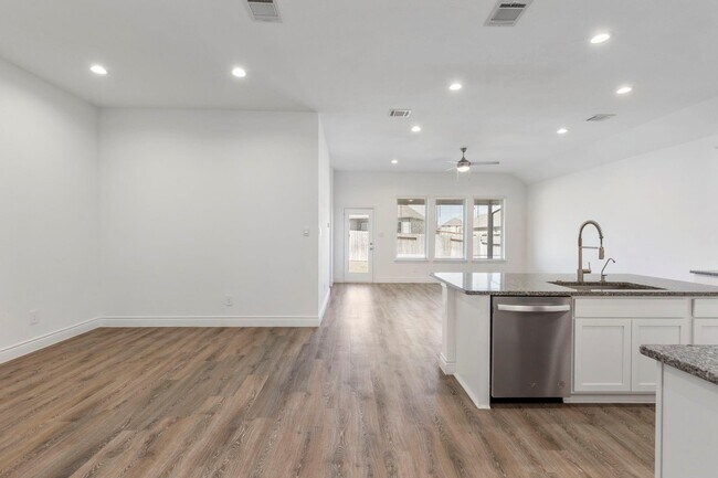 Building Photo - 1144 Purple Orchid St