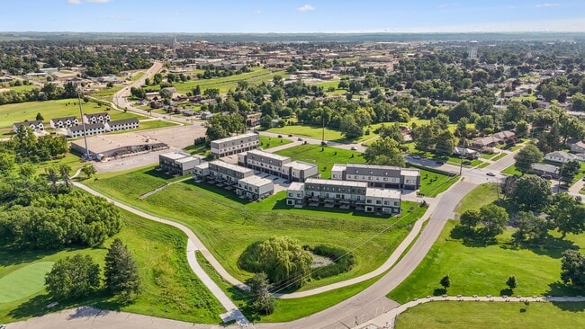 Building Photo - 3 Crosby Park Dr