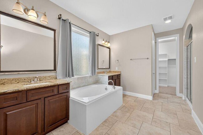 Building Photo - 3679 Cottage Pines Ln