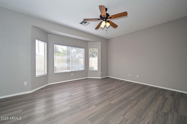 Building Photo - 17149 W Saguaro Ln