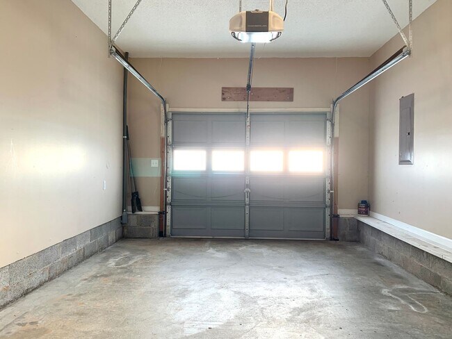 Building Photo - 1233 Cobblestone Ln