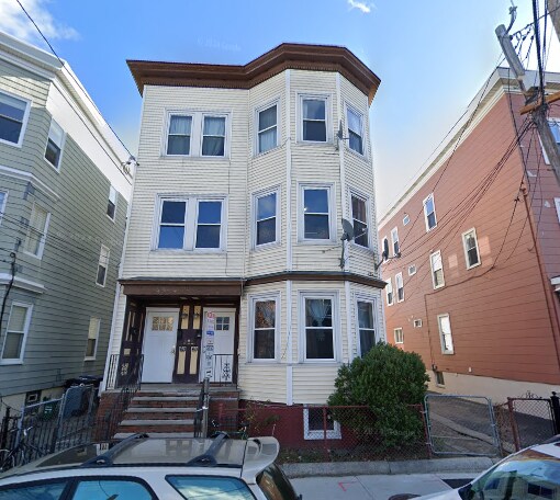 Primary Photo - 376 Prospect St