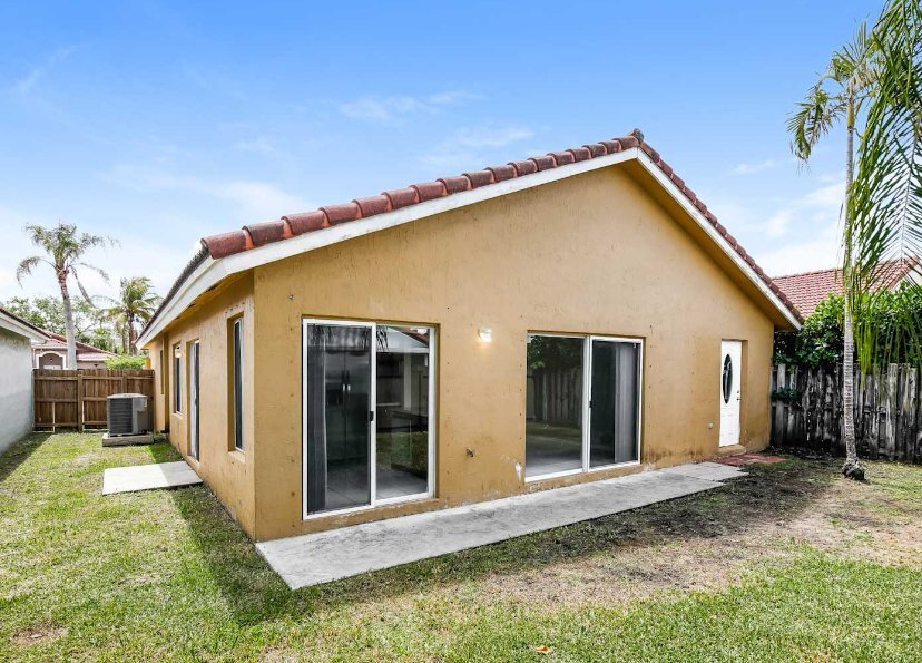 Building Photo - 14233 SW 177th Terrace