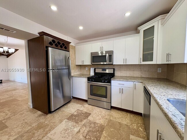 Building Photo - 6979 SW 110th Pl