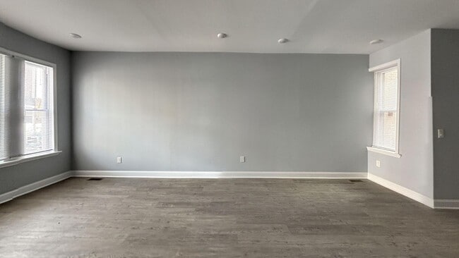 Building Photo - Renovated 3-Bed Philadelphia Home with Mod...