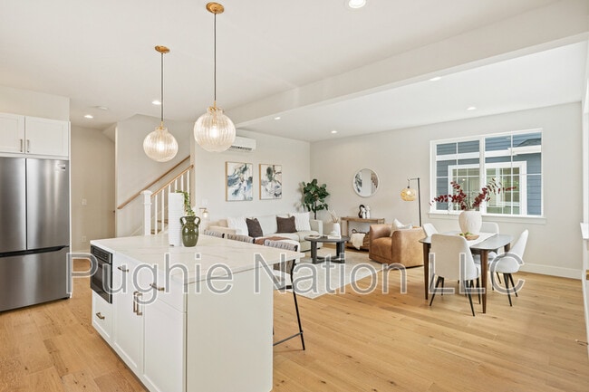 Building Photo - 4142 3rd Ave NW