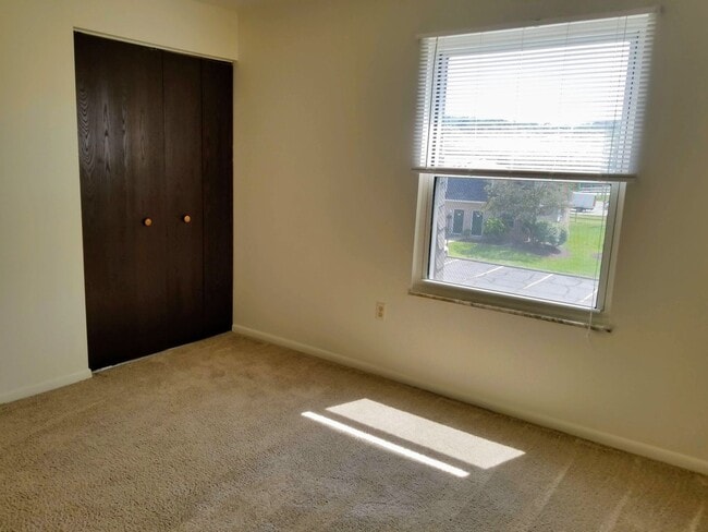 Building Photo - Wonderful 1BD in Great Downtown Zelienople...