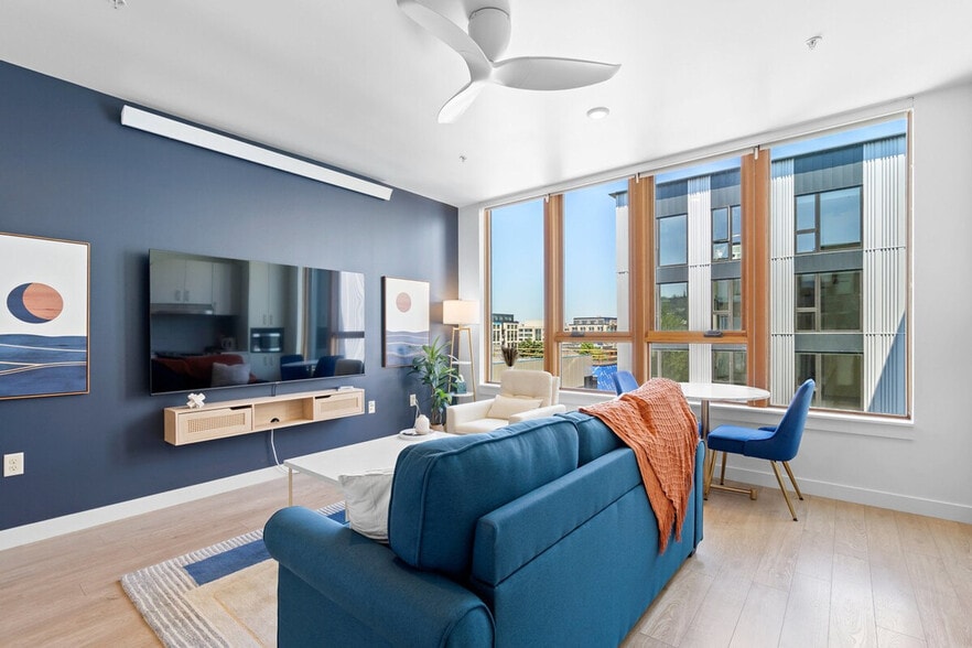 Building Photo - 1315 NW 19th Ave