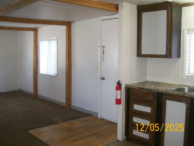 Building Photo - 3098 Springhill Rd