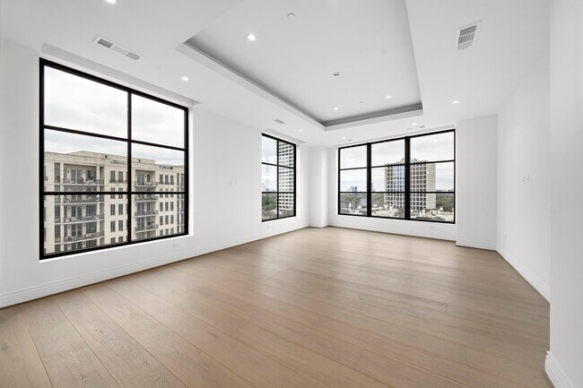 Building Photo - 2323 San Felipe St