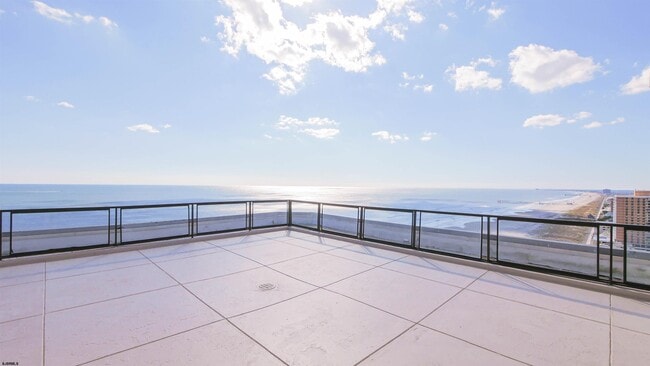 Building Photo - 4800 Boardwalk
