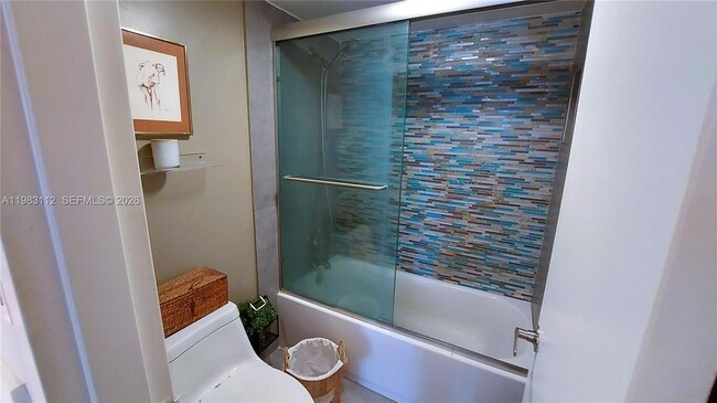 Building Photo - 3375 N Country Club Dr