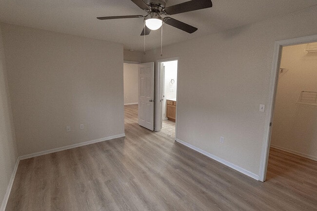 Building Photo - 1325 Godas Cir