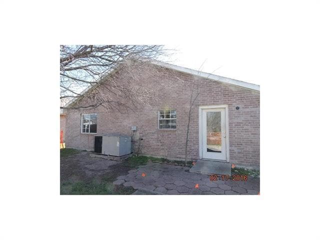 Building Photo - 4451 Posada Dr