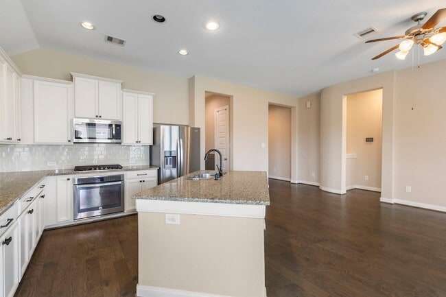 Building Photo - 18115 Westward Dale Dr