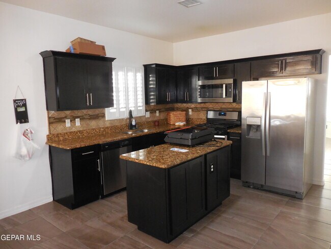 Building Photo - 3143 Red Maple