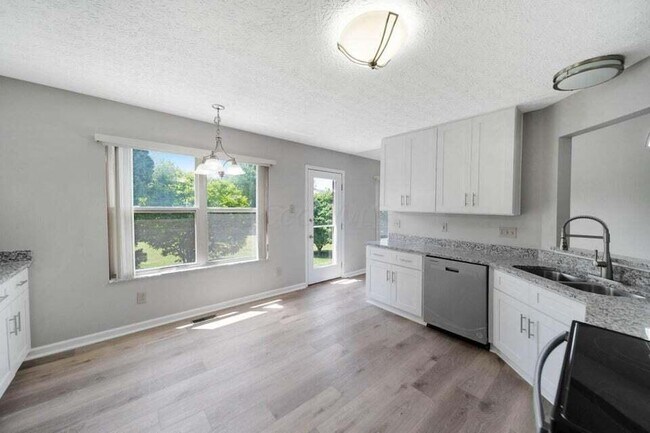 Building Photo - 1536 Aniko Ave