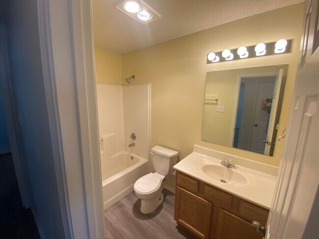 Building Photo - 6708 86th St