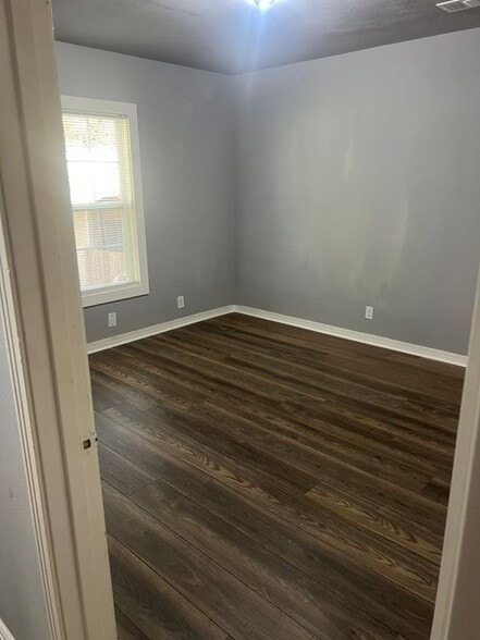 Building Photo - 3705 Ellsmere Ct