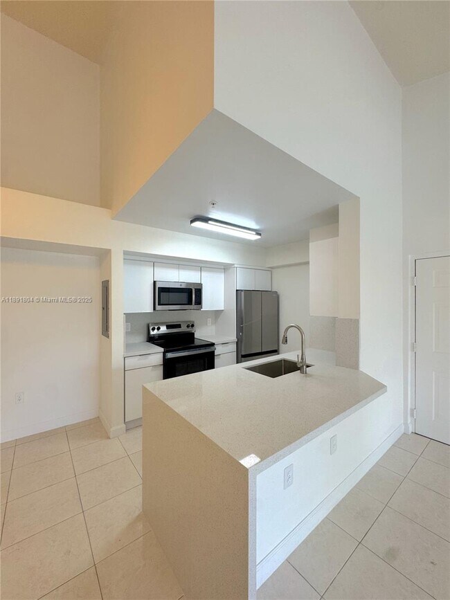 Building Photo - 620 SW 111th Ave