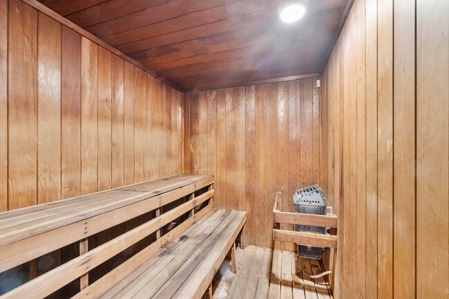 Building Photo - 27 Abbey Ln