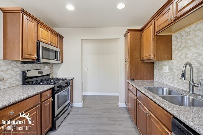 Building Photo - Updated 3Bdm 2Ba Home with Large Backyard in National City!