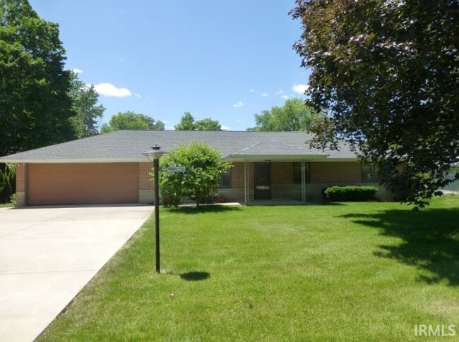 Building Photo - 2117 N Salisbury St