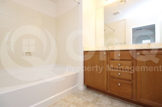 Building Photo - 2614 N 73rd Dr