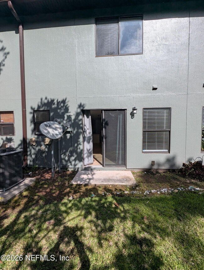 Building Photo - 131 Merlot