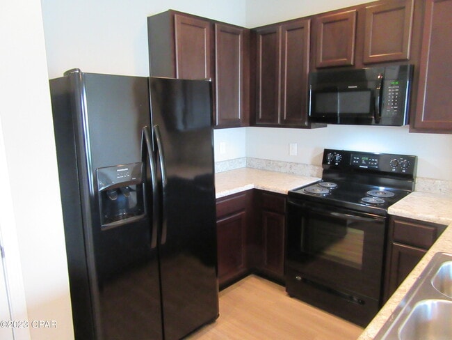 Building Photo - 5716 Callaway Cir