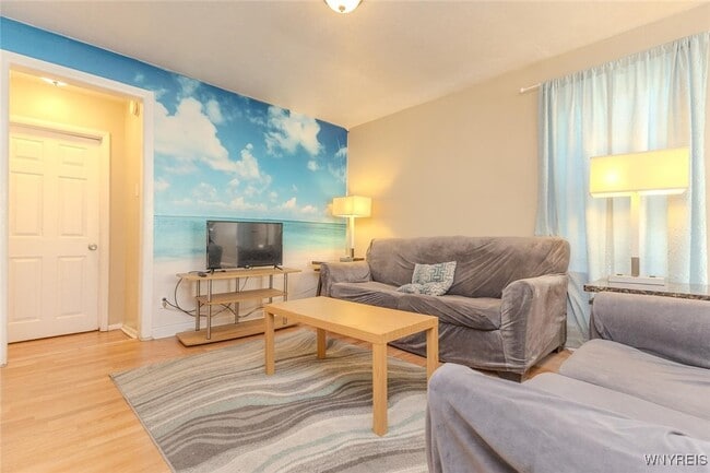 Building Photo - 1968 Mackenna Ave